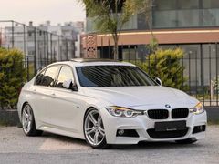 BMW F30 HATASIZ BOYASIZ DEĞİŞENSİZ TRAMERSİZ SEDEFLİ BEYAZ