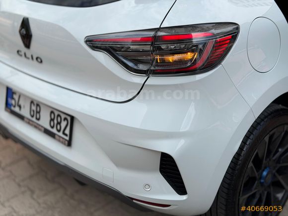 BOYASIZ OTOMATİK RENAULT CLİO 1.0 TCE TECHNO ESPRİT ALPİNE FULL