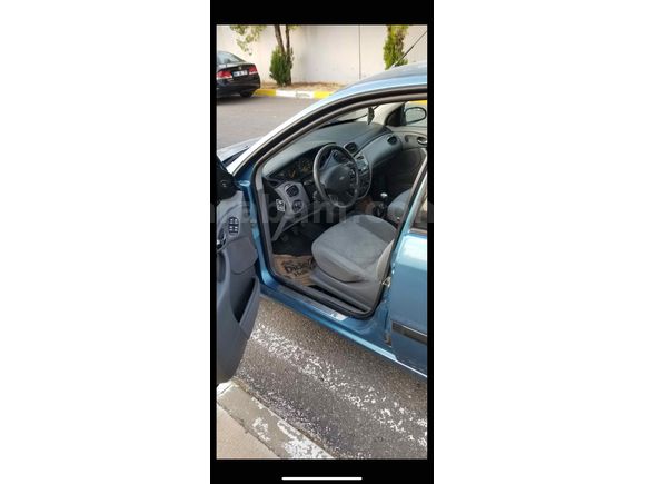 Sahibinden Ford Focus 2.0 Ghia 2000 Model 