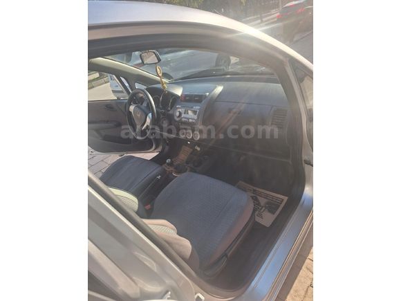 Sahibinden Honda Jazz 1.4 ES 2009 Model  237.000 km Gri Eskişehir