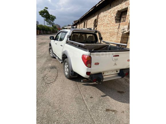 Galeriden Mitsubishi L 200 4x2 Intense 2011 Model Adana