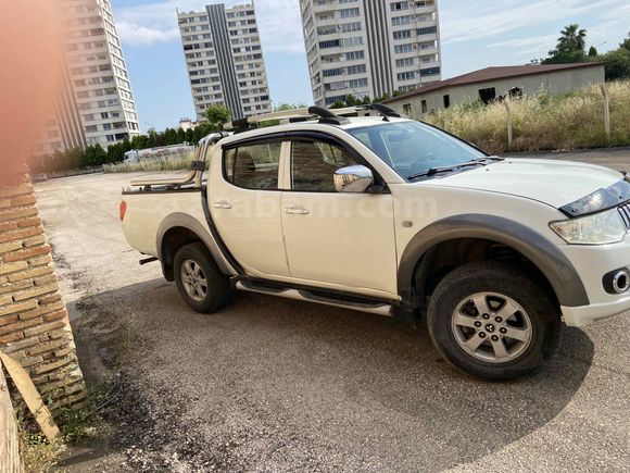 Galeriden Mitsubishi L 200 4x2 Intense 2011 Model Adana