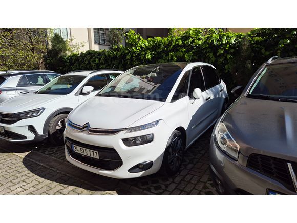 En temiz Citroen C4 Picasso 1.6 Bluehdi, teknoloji +güvenlik paketli, çeki demirli