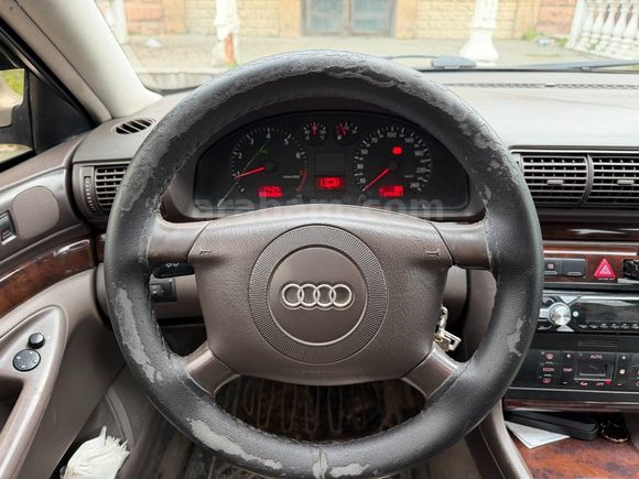 AYSU AUTO-2000 AUDI A4 1.6 BENZİNLİ MANUEL 346.000 KM