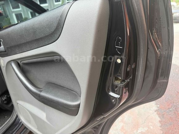 Sahibinden Ford Focus 1.6 Titanium X 2010 Model 