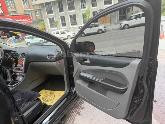 Sahibinden Ford Focus 1.6 Titanium X 2010 Model 
