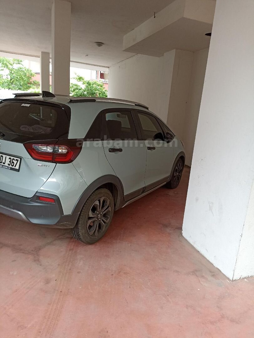 Sahibinden Honda Jazz 1.5 HEV Crosstar Executive 2025 Model Bursa 8.750 km Mavi (metalik) 5