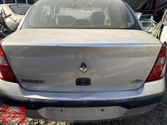 Renault Clio Arka Bagaj
