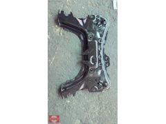 Clio 4 motor beşik travers