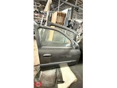 RENAULT CLİO 2 SAĞ KAPI