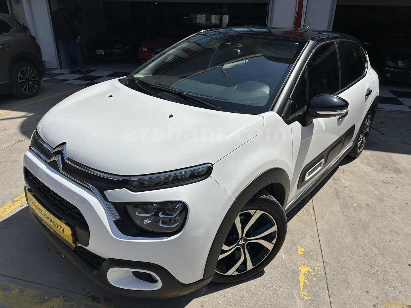 Galeriden Citroen C3 1.2 PureTech Shine 2023 Model İzmir 91.000 km Beyaz 7