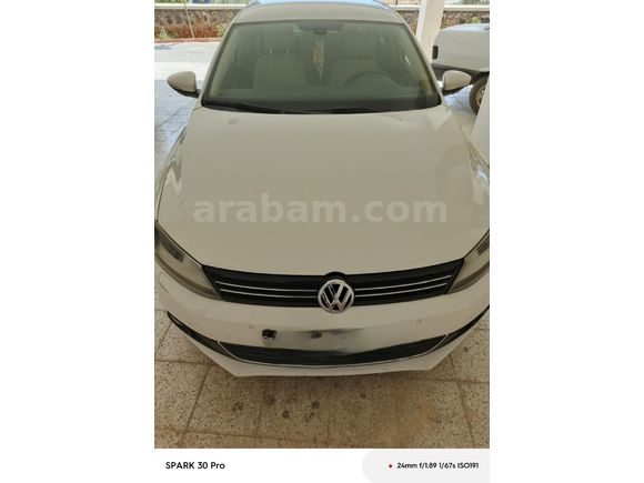 TR DE EN UYGUN Volkswagen Jetta 1.6 TDi Highline 2013 Model