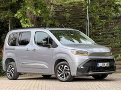 MAKYAJLI “ HATASIZ-BOYASIZ GARANTİLİ-39.000KM CAM TAVAN-OTOMATİK “