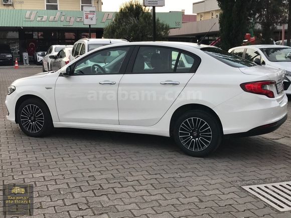 2022 MODEL 1.3 16V MULTİJET 95 HP EASY PLUS 4 LASTİK YENİ
