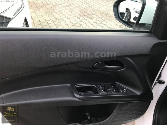 2022 MODEL 1.3 16V MULTİJET 95 HP EASY PLUS 4 LASTİK YENİ