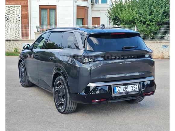Peugeot e-5008 GT 2025 7 kişilik