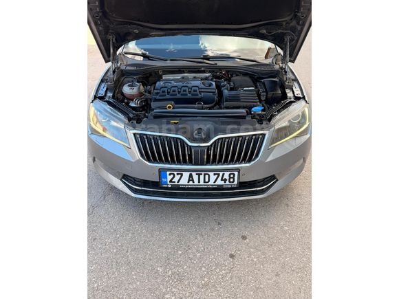 Sahibinden Skoda SuperB 1.6 TDI Style 2015 Model  171.000 km Gri (titanyum)