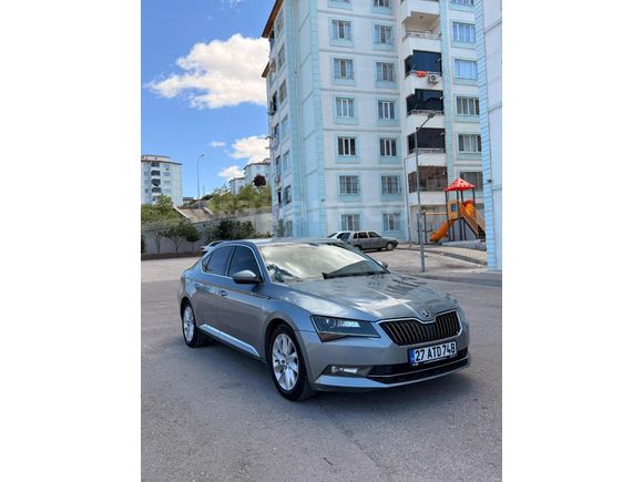 Sahibinden Skoda SuperB 1.6 TDI Style 2015 Model  171.000 km Gri (titanyum)