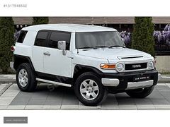 AKE MOTORS'dan Toyota FJ Cruiser 4.0 L V6 4WD Otomatik !!!