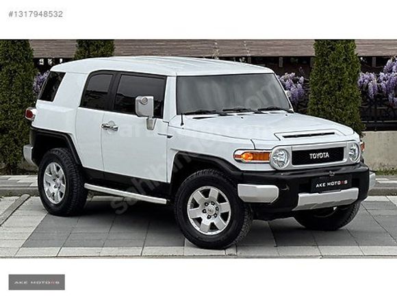 AKE MOTORS'dan Toyota FJ Cruiser 4.0 L V6 4WD Otomatik !!!