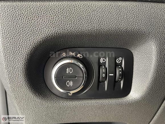 DEĞİŞENSİZ 2010 OPEL CORSA 1.3 CDTI ENJOY 111.YIL EN DOLUSU