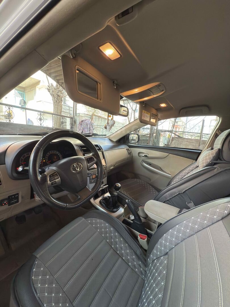 Sahibinden Toyota Corolla 1.6 Elegant 2013 Model İstanbul 157.000 km Beyaz 6