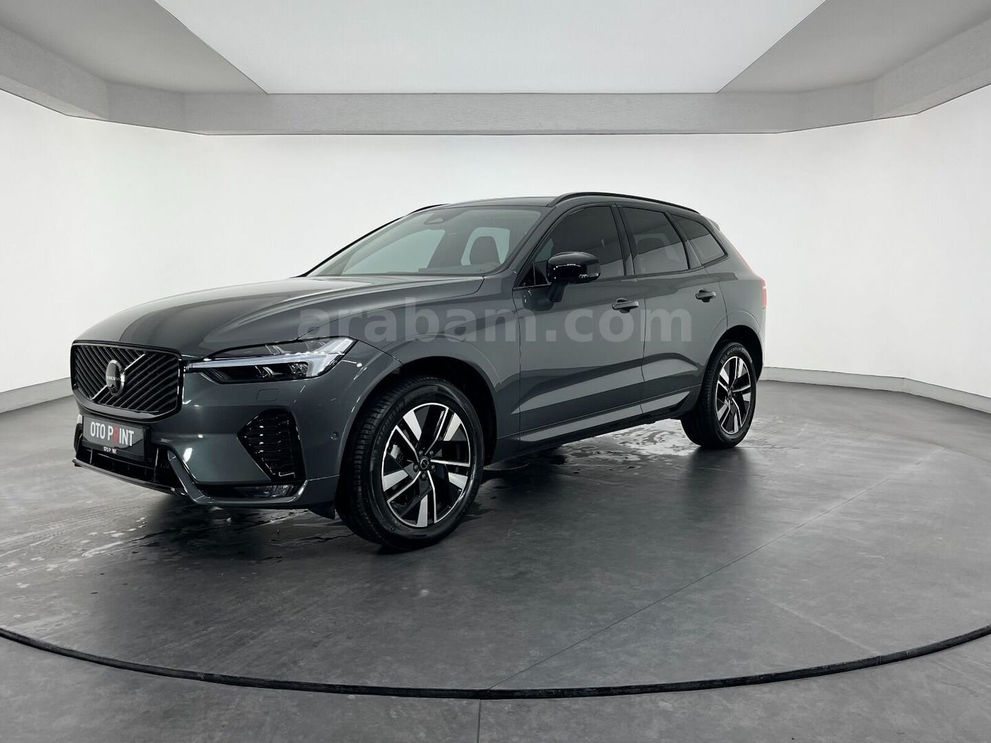 otomobil Volvo XC60 2.0 B5 Mild Hybrid Plus Dark AWD 2