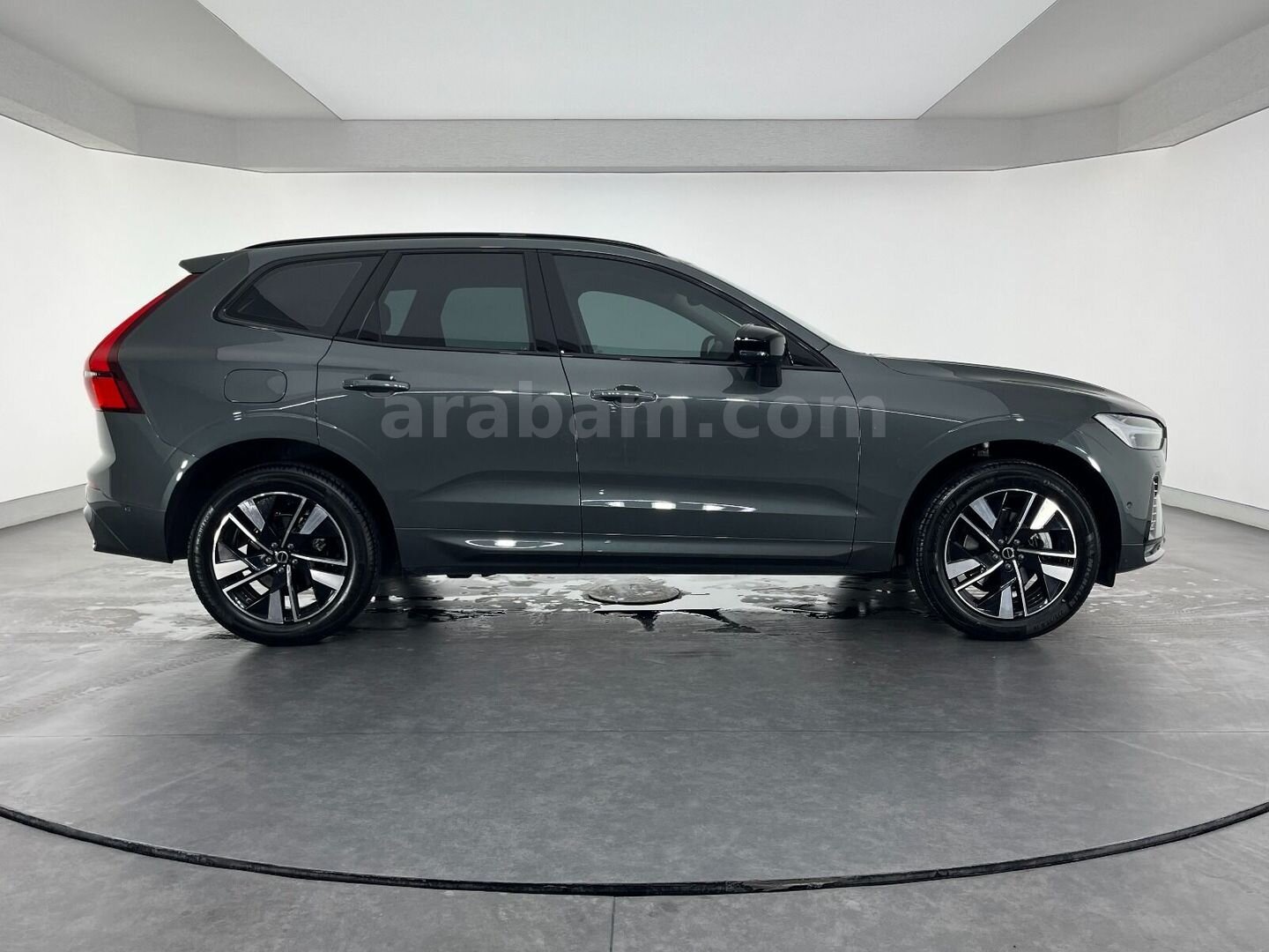 otomobil Volvo XC60 2.0 B5 Mild Hybrid Plus Dark AWD 7