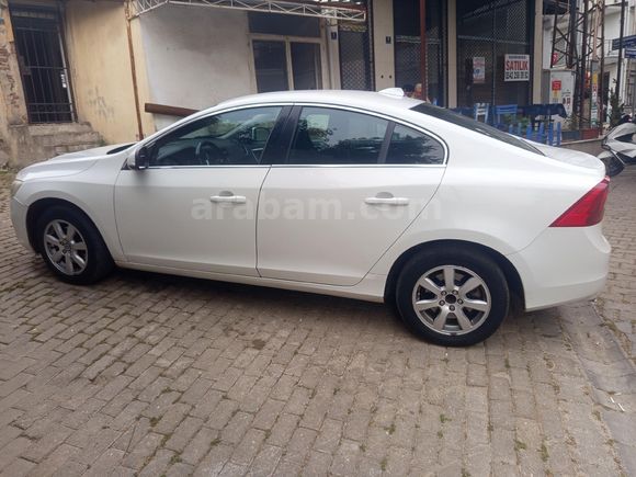 Sahibinden Volvo S60 1.6 D Premium 2013 Model  265.000 km Beyaz