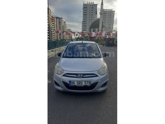 Sahibinden Hyundai i10 1.1 Team 2011 Model  82.000 km Gri (Gümüş)