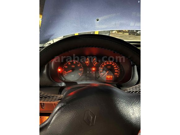 Sahibinden Renault Clio 1.4 RXT 2002 Model 