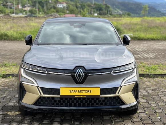 SAFA I2023 MEGANE E-TECH ICONİC 59000KM HATASIZ SERVİS BAKIMLI