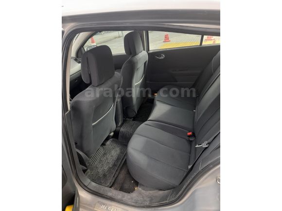 Sahibinden Renault Megane 1.6 Dynamique 2004 Model