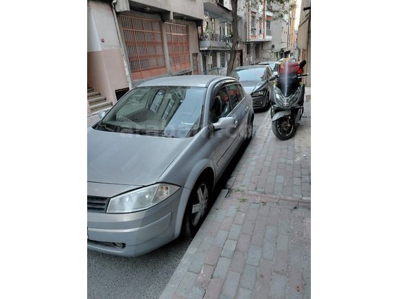 Sahibinden Renault Megane 1.6 Dynamique 2004 Model