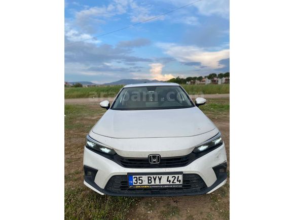 Sahibinden Honda Civic 1.5 i-VTEC Eco Elegancee 2021 Model 