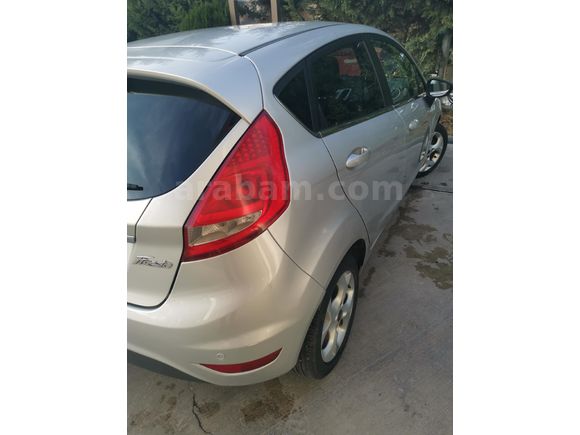 Sahibinden Ford Fiesta 1.4 Titanium 2011 Model