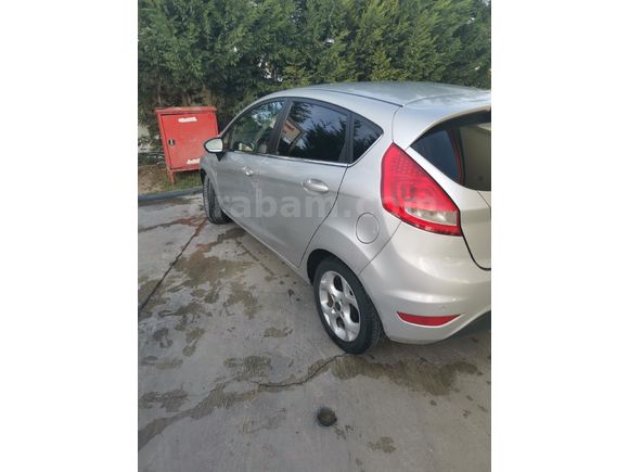 Sahibinden Ford Fiesta 1.4 Titanium 2011 Model