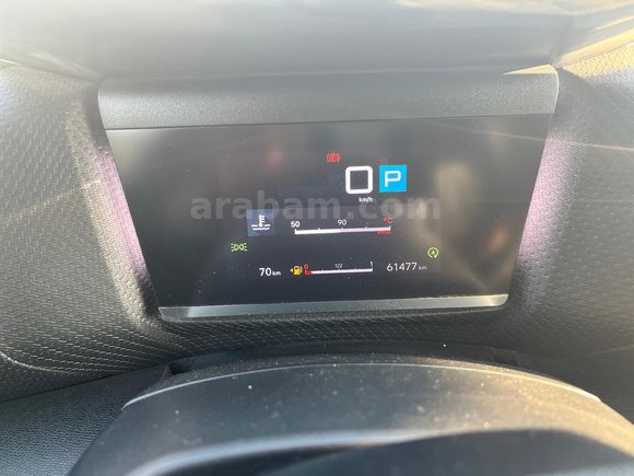 Sahibinden Citroen C4 X 1.2 PureTech Shine Bold 2023 Model  61.250 km Gri (titanyum)