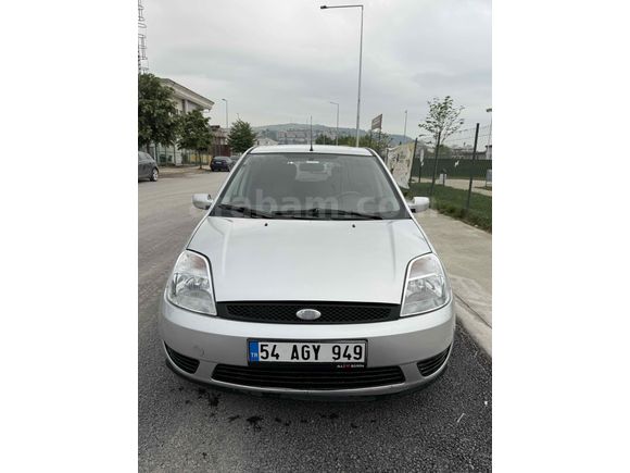 Sahibinden Ford Fiesta 1.4 Comfort 2004 Model  302.000 km Gri