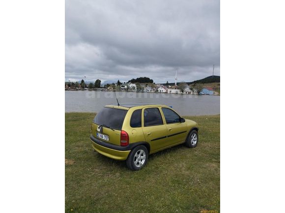 Sahibinden Opel Corsa 1.4 Swing 1998 Model  300.000 km Yeşil