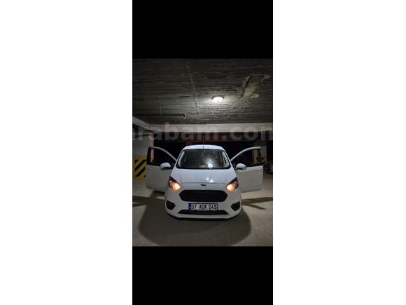 Sahibinden Ford Tourneo Courier 1.5 TDCi Delux 2021 Model  104.000 km Beyaz
