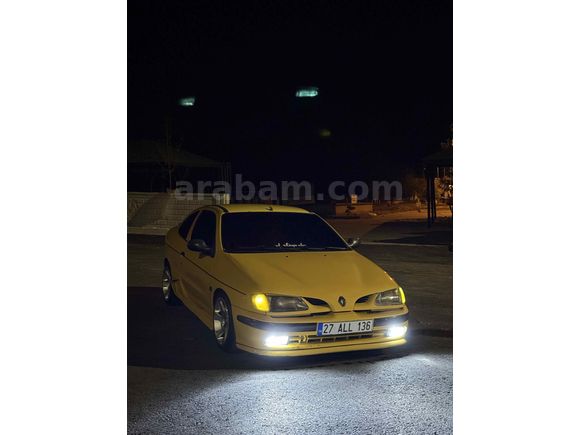 Sahibinden Renault Megane 1.6 Coupe RN 1998 Model 