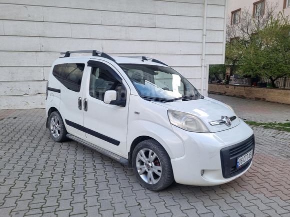 Ögretmenden 157000 km den hasarsız değişensiz Fiat Fiorino Emotion