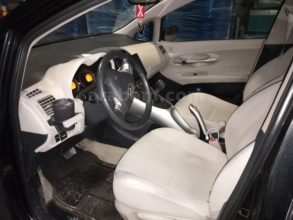 Sahibinden Toyota Auris 1.6 Elegant 2008 Model