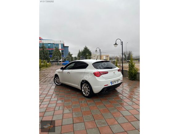 2011 ALFA ROMEO GIULIETTA 1.6 JTD DİSTİNCTİVE
