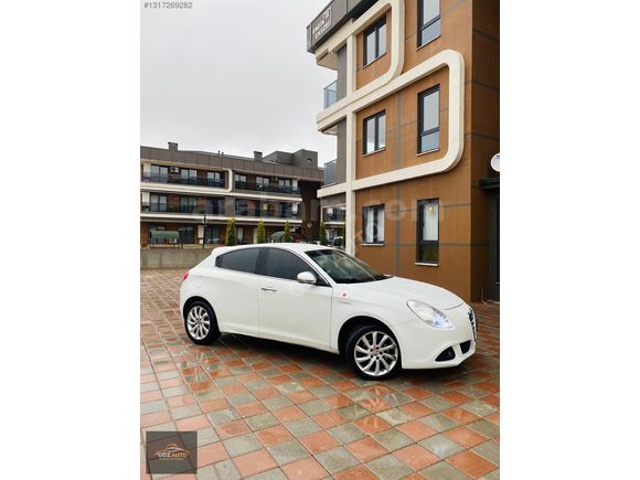 2011 ALFA ROMEO GIULIETTA 1.6 JTD DİSTİNCTİVE