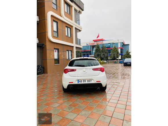 2011 ALFA ROMEO GIULIETTA 1.6 JTD DİSTİNCTİVE