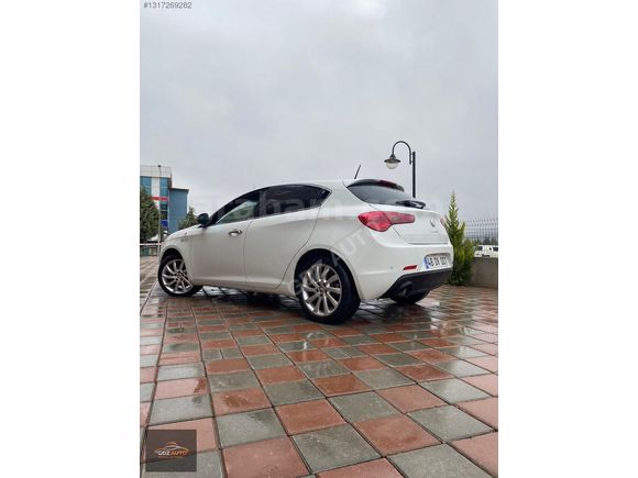 2011 ALFA ROMEO GIULIETTA 1.6 JTD DİSTİNCTİVE