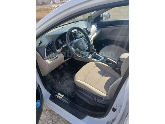 Sahibinden Hyundai Elantra 1.6 CRDi Style Plus 2018 Model