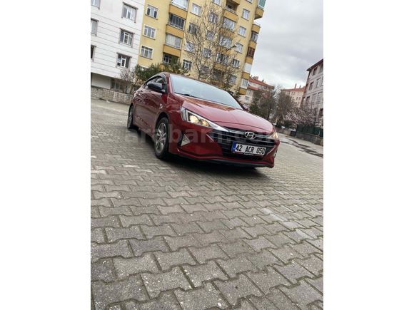 Sahibinden Hyundai Elantra 1.6 MPI Style 2019 Model  73.300 km Bordo